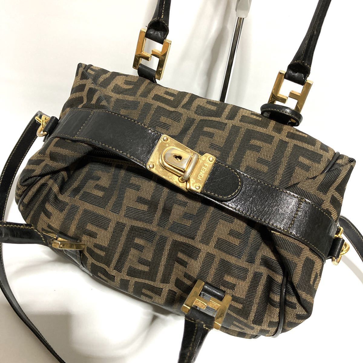 希少品 【圧倒的デザイン】 FENDI フェンディ ズッカ柄 ショルダー 