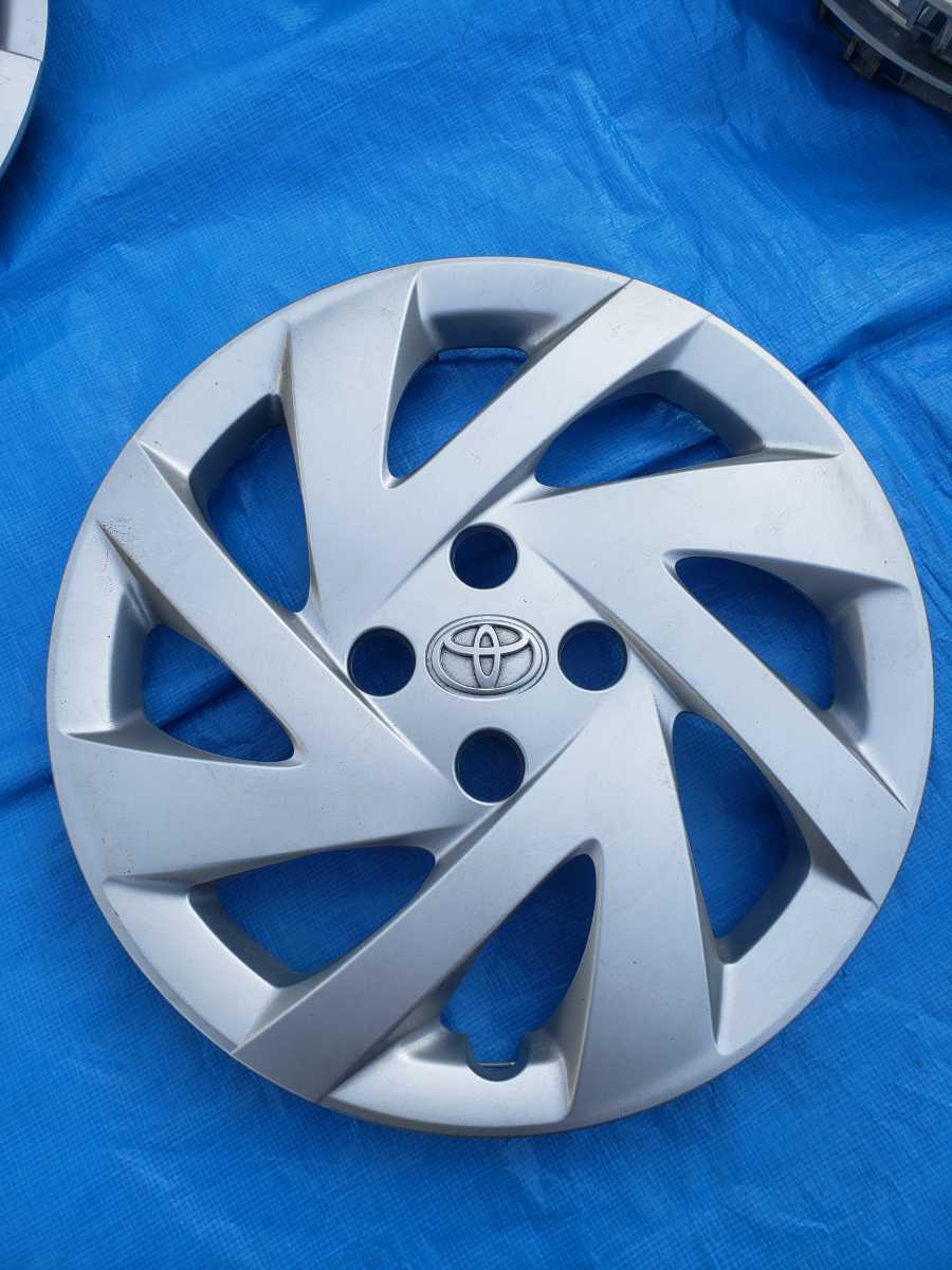 人気，定番人気 トヨタ純正 アクア ホイールキャップ 15インチ １枚 RT-124(純正品)｜売買されたオークション情報、yahooの商品情報をアーカイブ公開 - オークファン 純正品
