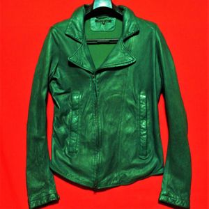 christian peauのYahoo!オークション(旧ヤフオク!)の相場・価格を見る 