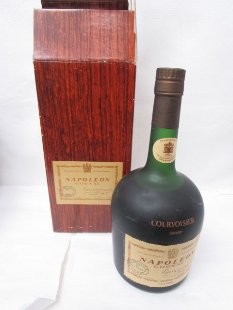 ♪ 未開栓 古酒 NAPOLEON COURVOISIER QUART ナポレオン コニャック 1U