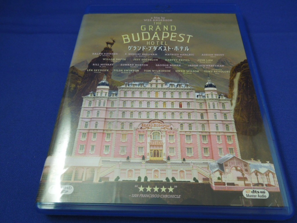 Md V05 049 グランド ブダペスト ホテル Blu Ray 洋画 吹き替え有り レイフ ファインズ トニー レヴォロリ 外国映画 売買されたオークション情報 Yahooの商品情報をアーカイブ公開 オークファン Aucfan Com