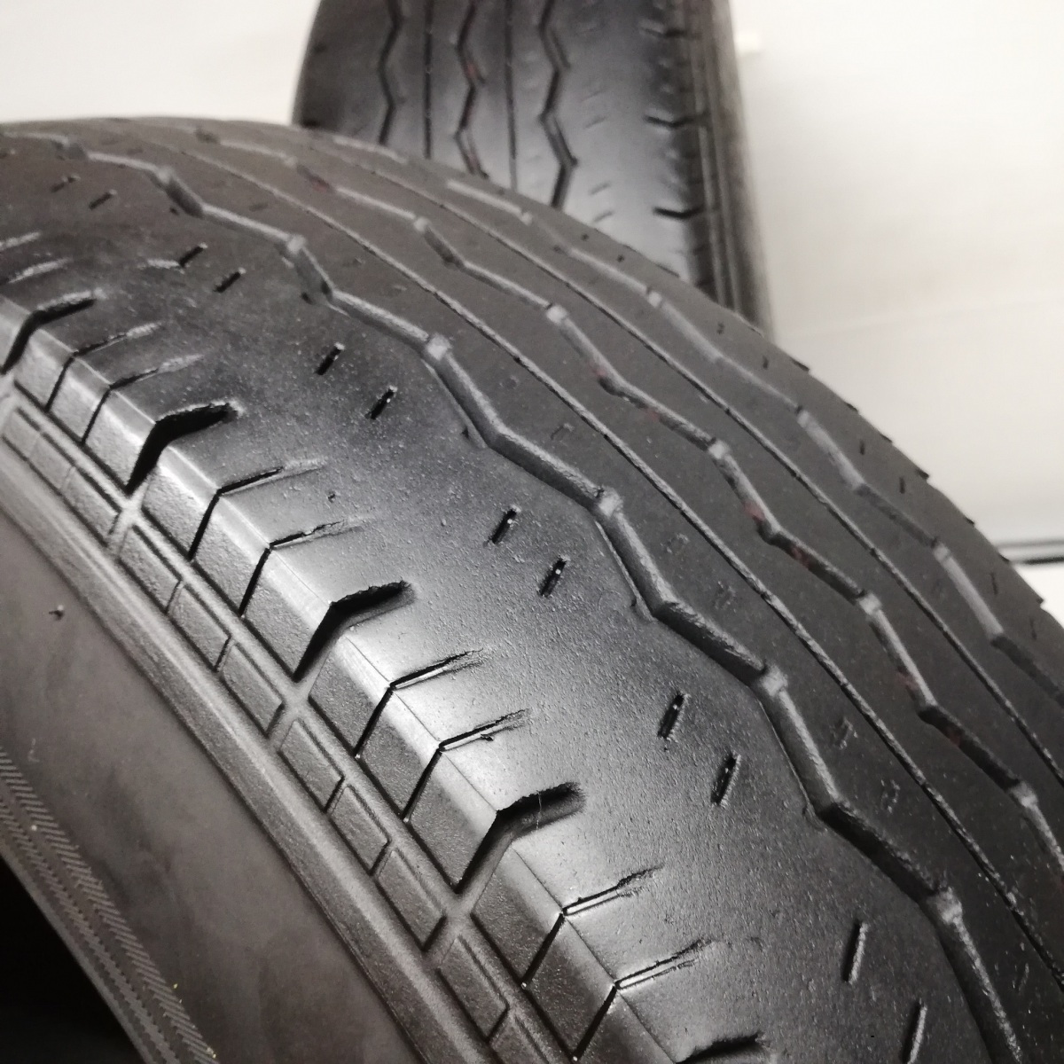 ブリヂストン 195⁄80R15 RD-613 LT ハイエース 4本 エコピア STEEL