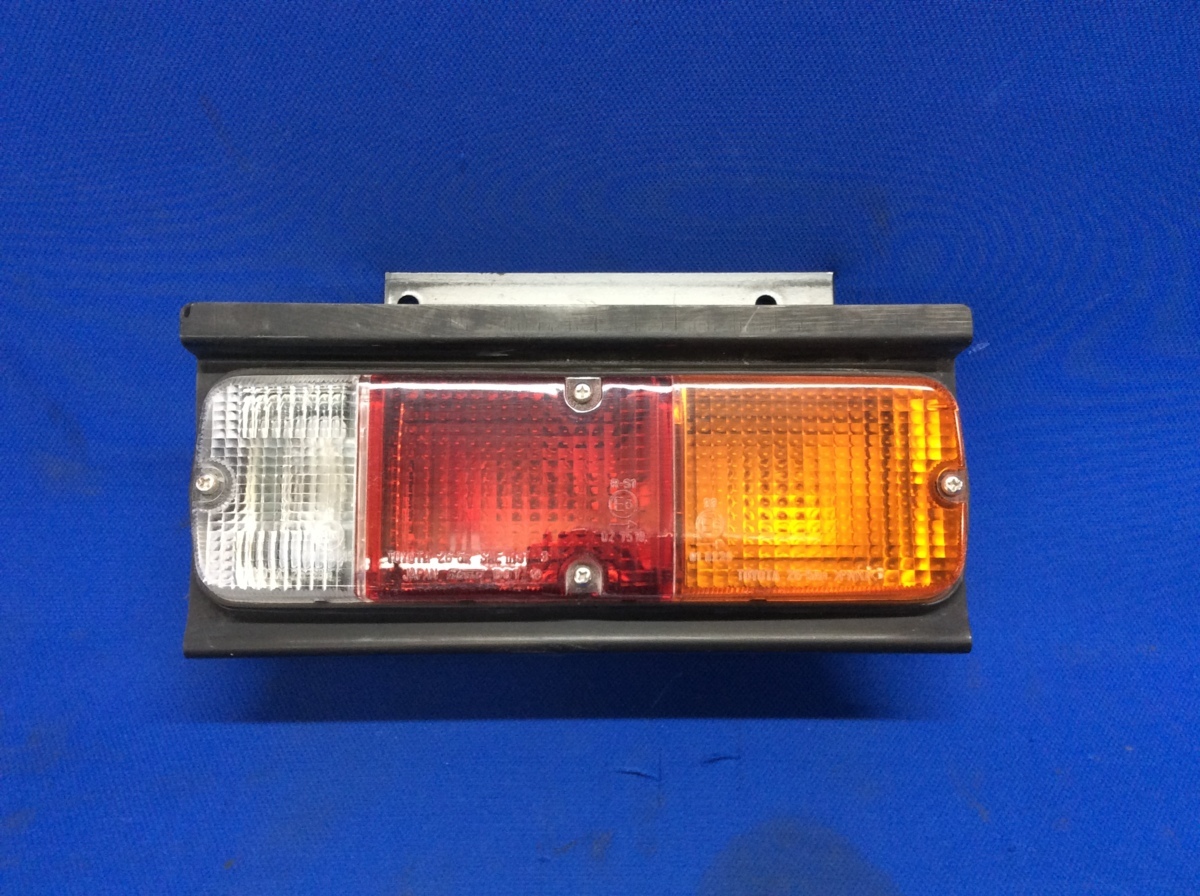 2025夏季 トヨタ トヨエース KDY231 右テールランプ コイト 26-5 G-3312(テールライト)｜売買されたオークション情報、yahooの商品情報をアーカイブ公開 - オークファン トヨタ用