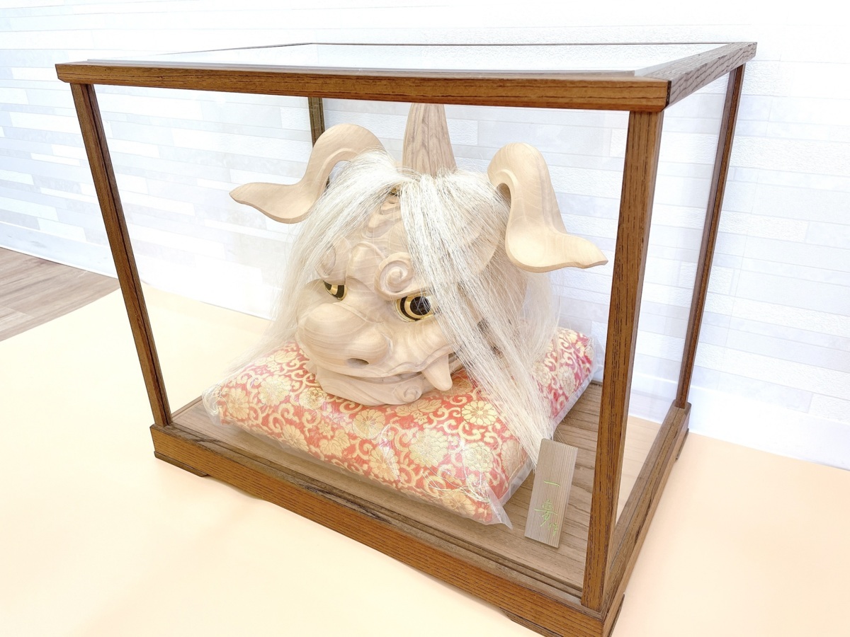 井波彫刻【獅子頭】 横山一夢作 共箱あり 座布団、ケースあり 木彫