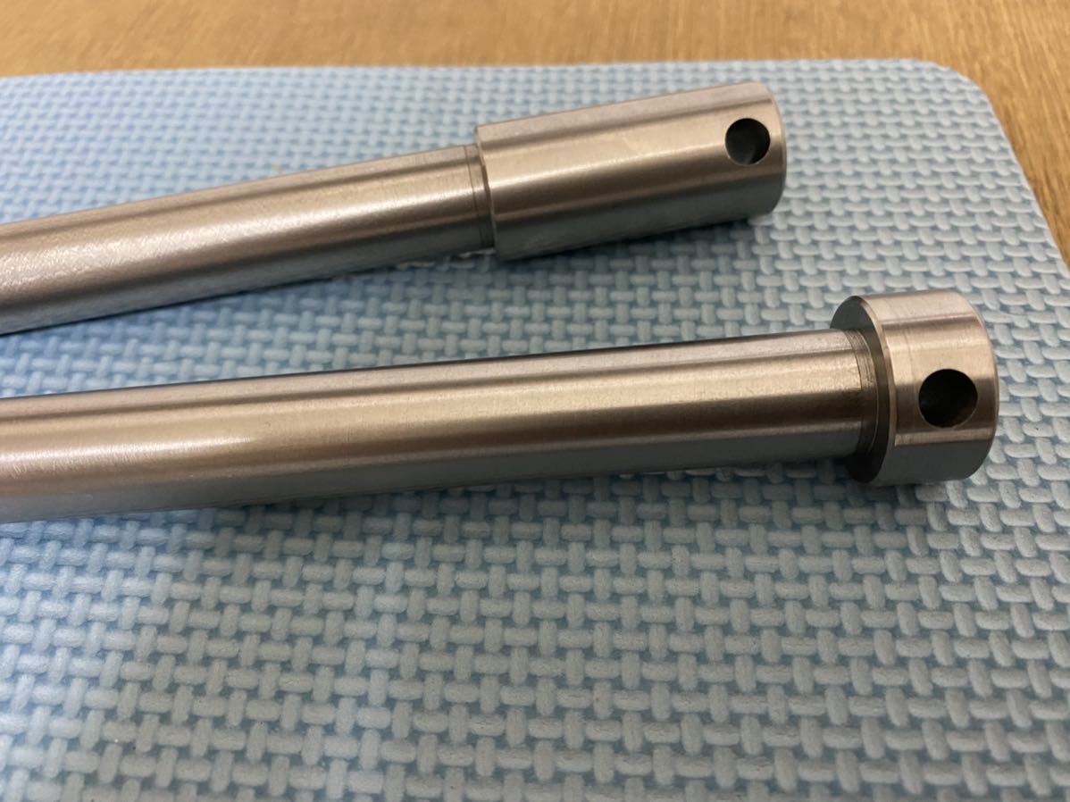 SR400or SR500 前後セット　削り出しアクスルシャフト