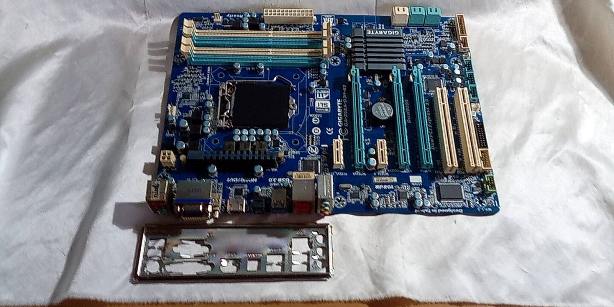 ☆ GIGABYTE GA-Z68A-D3H-B3 REV1.3 LGA1155 Z68 ATX○マザーボード