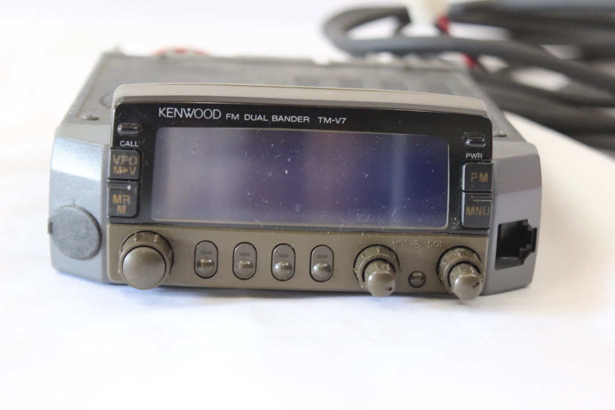 ご*ん様 アイコム　ICOM IC-T90 50/144/430MHz KENWOOD TM-V7 デュアルバンド 無線機 ジャンク 現状品 【公式通販】