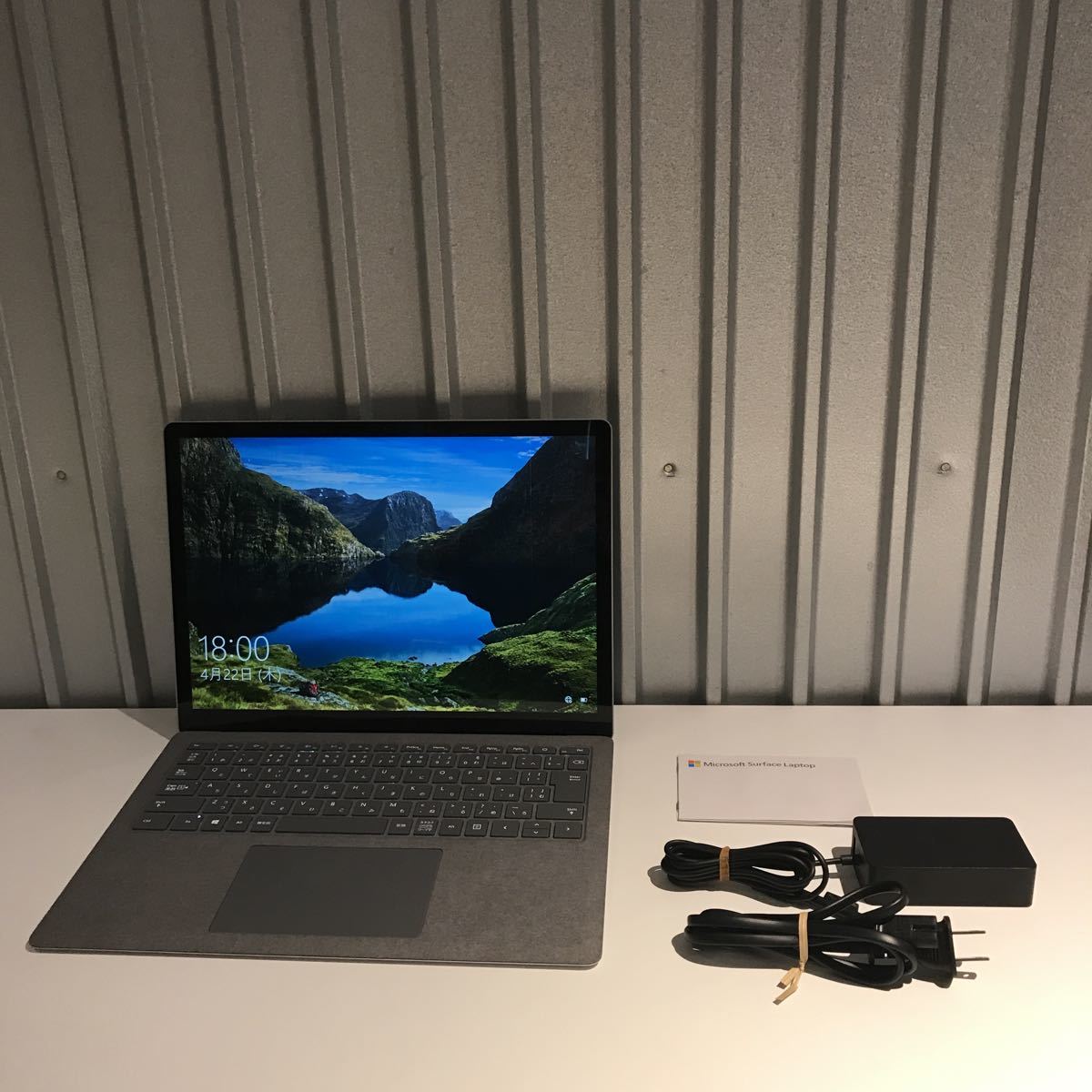 Surface Laptop 3 13.5インチ VGY-00018 プラチナ