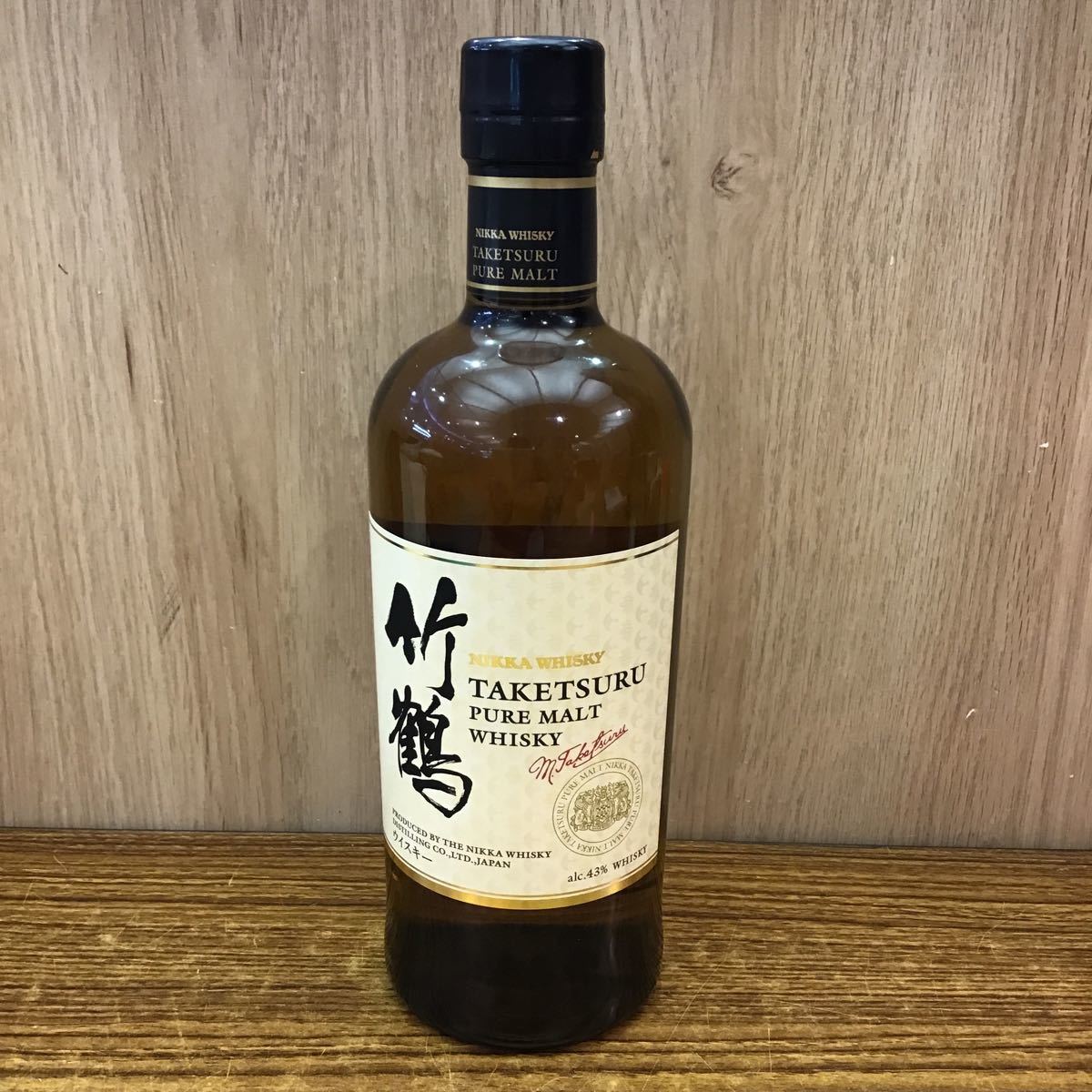 大得価，新品 NIKKA WHISKY TAKETSURU ニッカ ウイスキー 竹鶴 ピュアモルト 700ml 43% 古酒 未開栓 ロック ハイボール ノンビンテージ 酒 日本/6001(日本)｜売買されたオークション情報、yahooの商品情報をアーカイブ 日本
