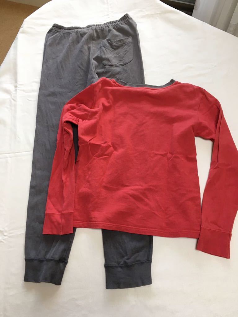 子供用キッズパジャマ140 Lサイズ スウェット上下 ユニクロuniqlo 妖怪ウォッチ ジバニャン 赤 グレー 綿素材 送料198円 140 135 144cm 売買されたオークション情報 Yahooの商品情報をアーカイブ公開 オークファン Aucfan Com
