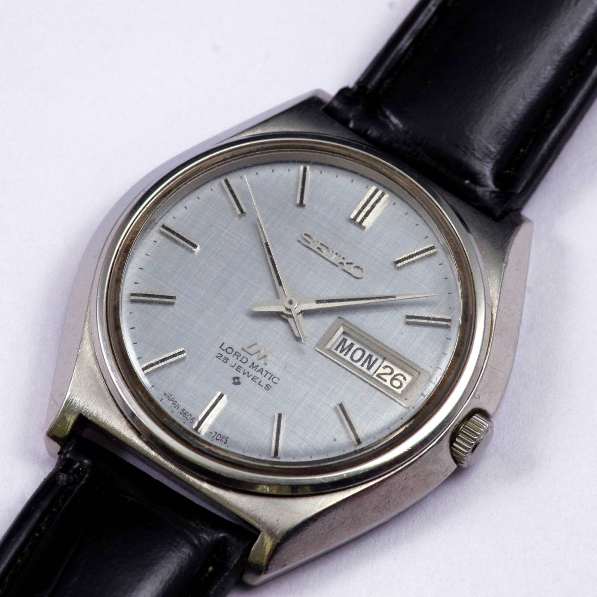 稼働難あり SEIKO LORD MATIC セイコーロードマチック 自動巻 デイデイト メンズ Ref.5606-7010 25石 ライトブルー/シルバー 0520-92-1-008