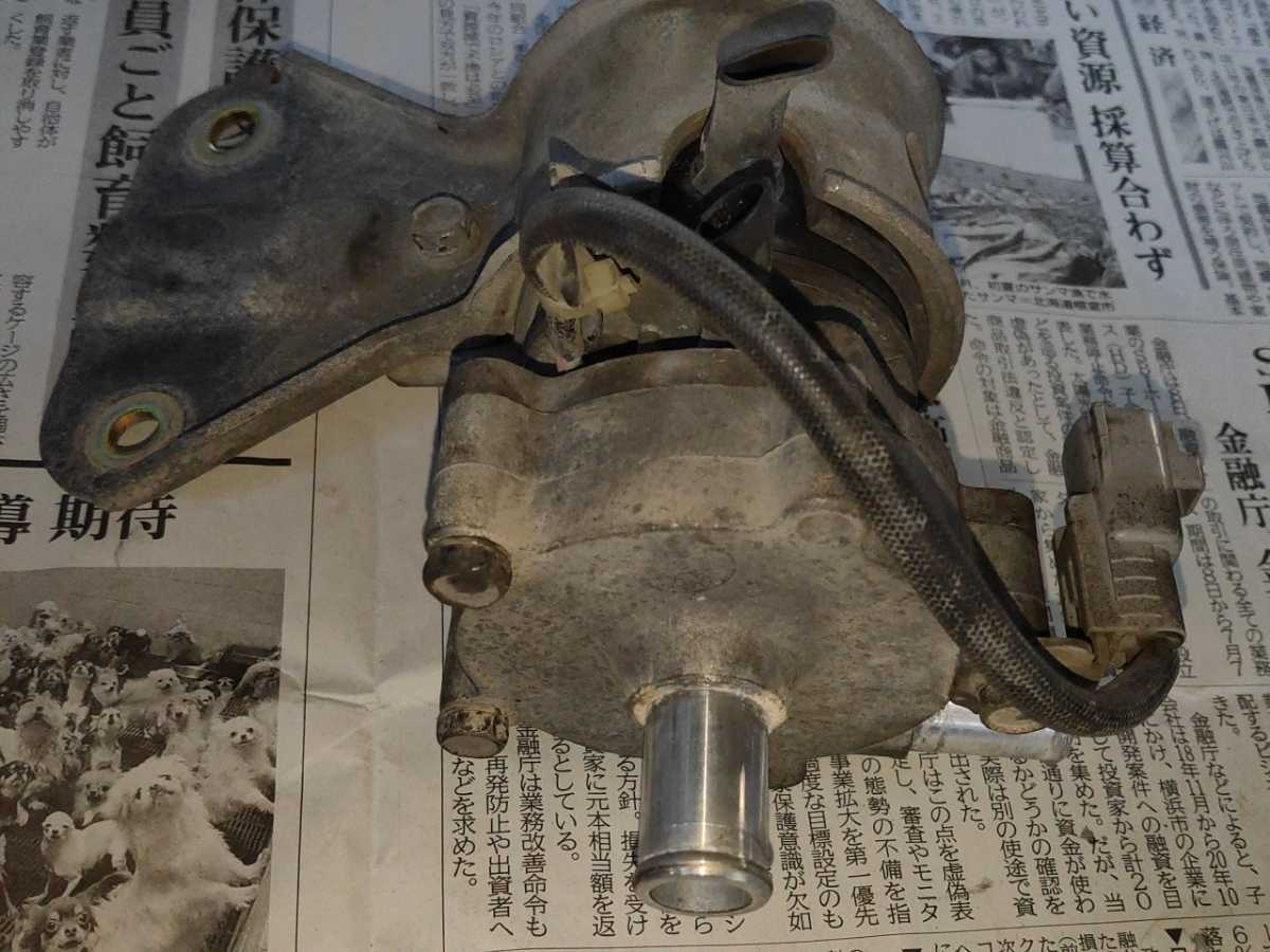 100系 ハイエース インタークーラー電動ウォーターポンプ 16290-67010