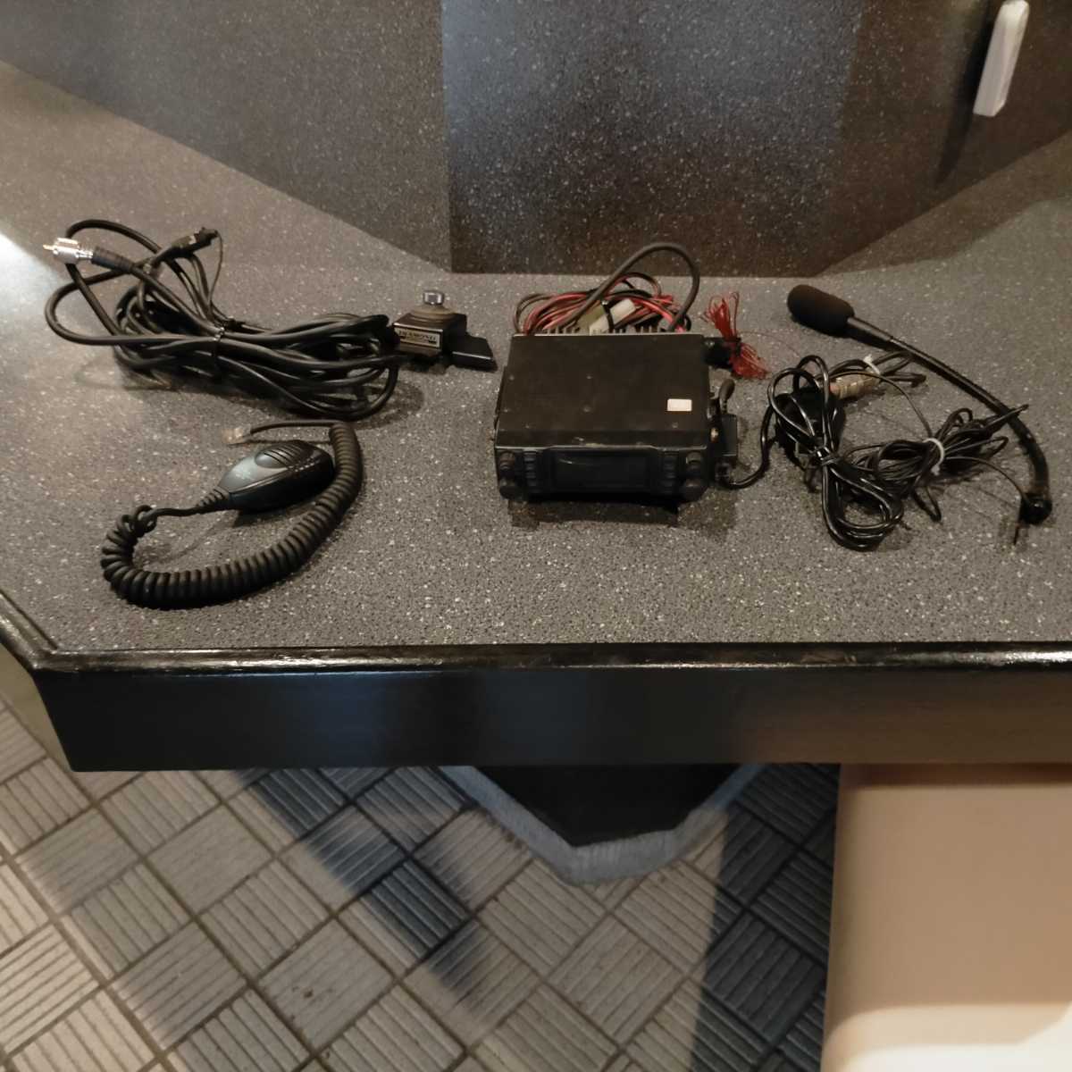 ○ICOM アイコム IC-2340 デュアルバンド トランシーバー アマチュア