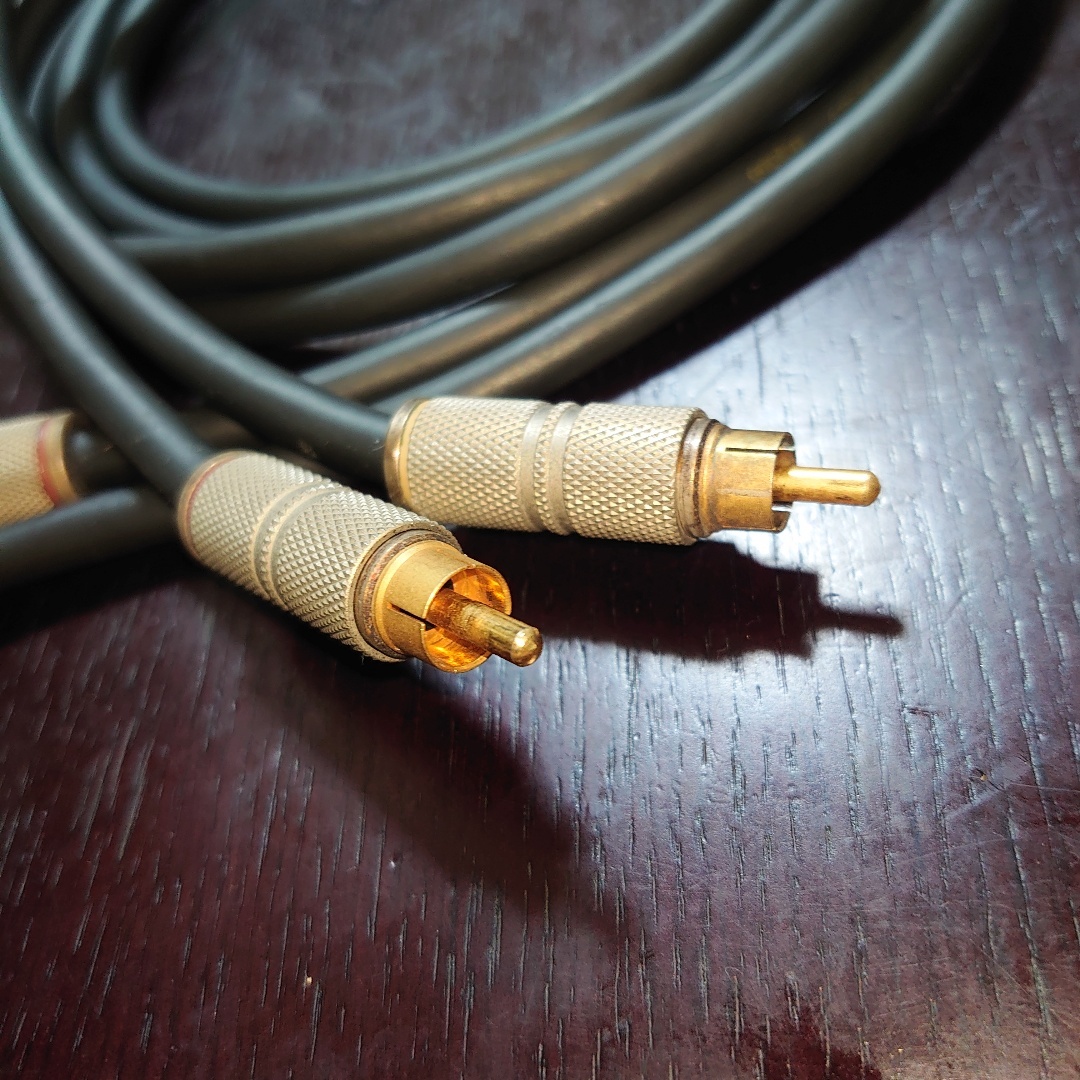 【週末限定】Ortofon 6.7N-AC50 RCA 約1m ペア × 2 週末限定Ortofon 6.7N-AC50 RCA 約1m ペア × 2 オルトフォン ortofon