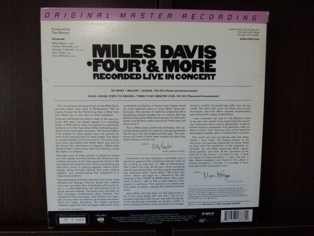 & Miles DAVIS MILES Four - More ⁄ Davis : | The Columbia
