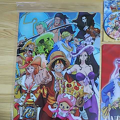ワンピース 15周年記念 缶バッジ クリアファイル One Piece 売買されたオークション情報 Yahooの商品情報をアーカイブ公開 オークファン Aucfan Com