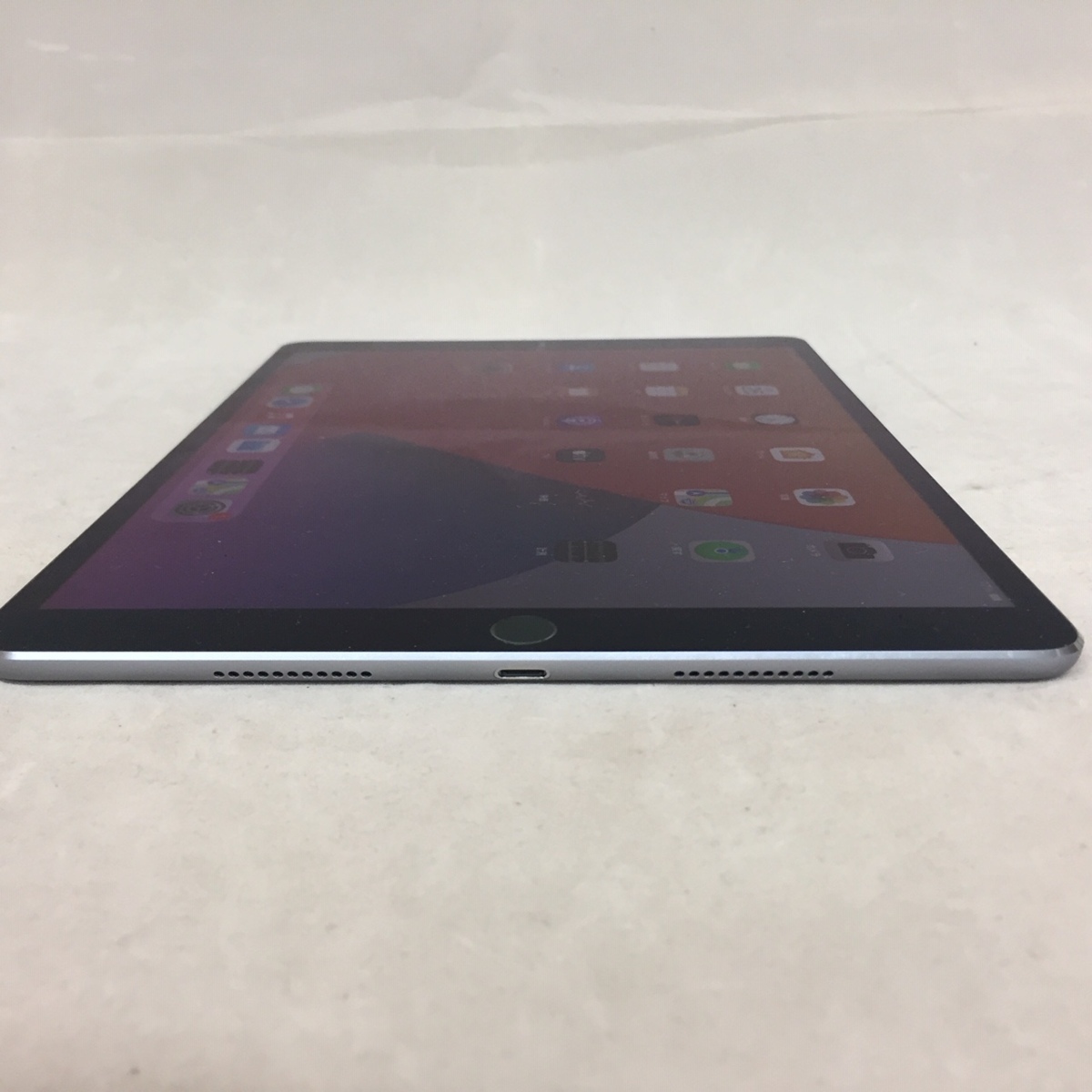 中古品B】 Apple(アップル) iPad Pro 10.5インチ 256GB Wi-Fiモデル