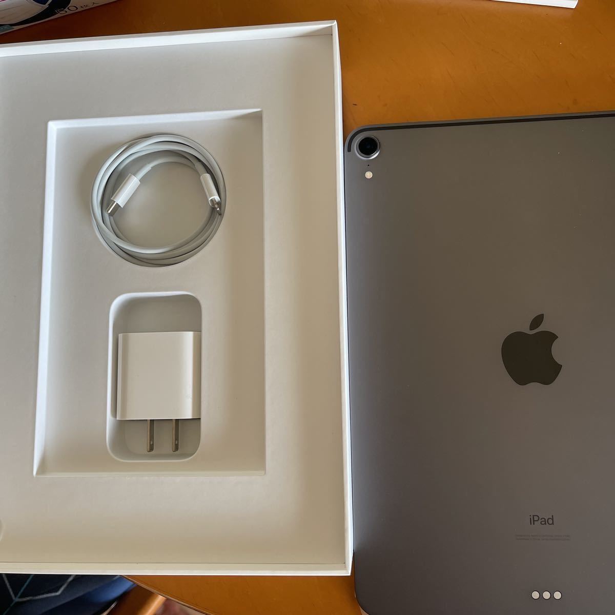 iPad Pro 11 256GB シルバー Wi-Fi専用モデル 【公式通販】