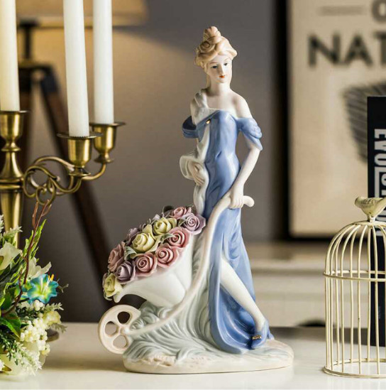 リヤドロ LLADRO | きれいな花ばかり 置物 花の香りにつつまれて 女性 