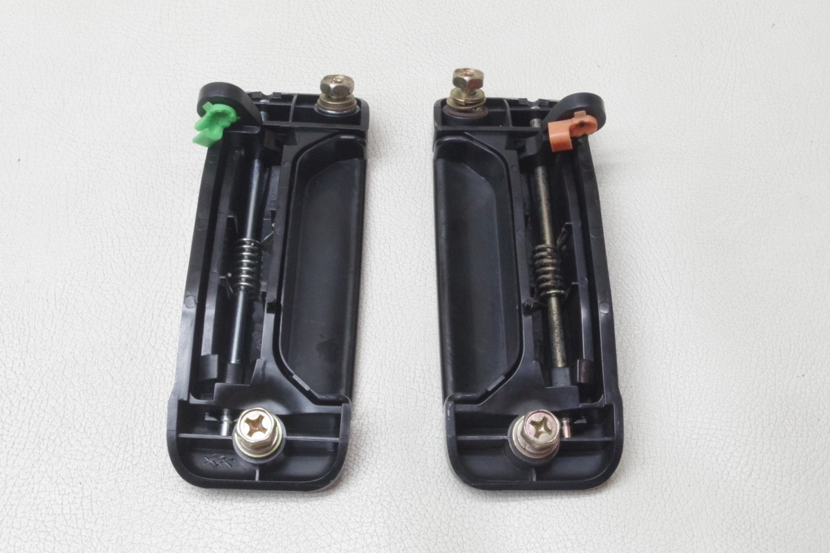 初代 ﾐﾆｷｬﾌﾞﾊﾞﾝOEM日産 U71V クリッパーバン（日産）の価格・スペック