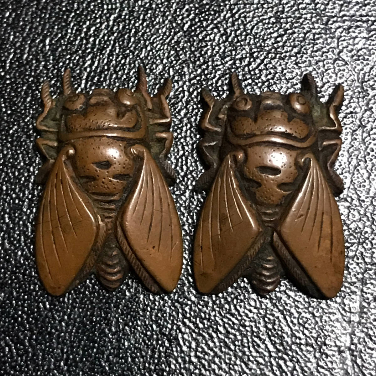 ☆時代 /刀剣小道具/刀装具/武具！虫 蝉(セミ)目貫！☆鍔/目貫/縁頭
