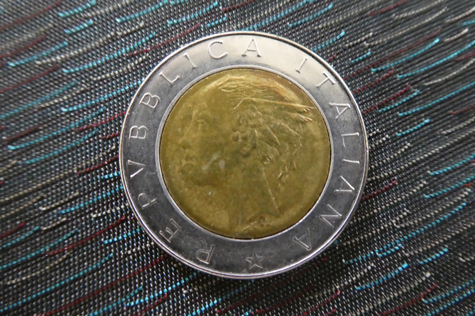 イタリア 500リラ 硬貨 1985年 USED品 ♪送料84円(ヨーロッパ)|売買 イタリア 500リラ 硬貨 1985年 USED品 ♪送料84円(ヨーロッパ)|売買