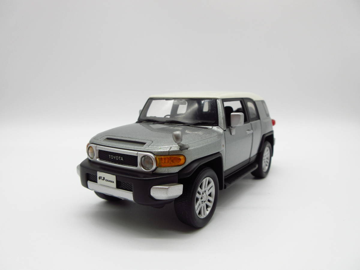 【全国送料無料】見本車 ディーラー トヨタ FJ クルーザー 1/30 ミニカー トヨタ | 価格.com FJクルーザーの価格・新型情報・グレード諸元 FJ