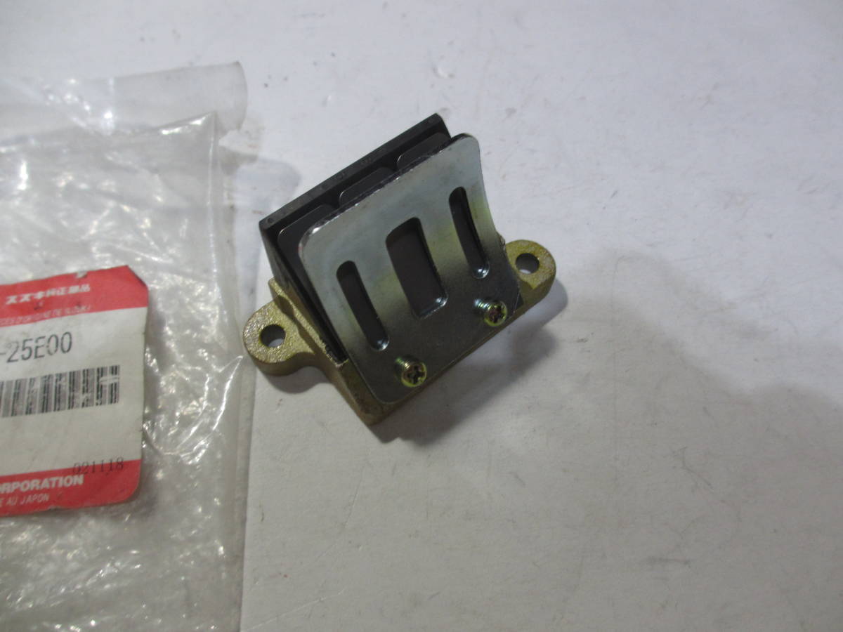 スズキ　リードバルブ　セピアＺＺ・アドレスＶ５０・レッツⅡ　純正新古品　１３１５０－２５Ｅ００
