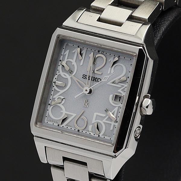 1円★稼働◆良品【SEIKO/セイコー】1B22-0AL0 ルキア 電波ソーラー シルバー文字盤 デイト ローマン レディース腕時計 A0112655