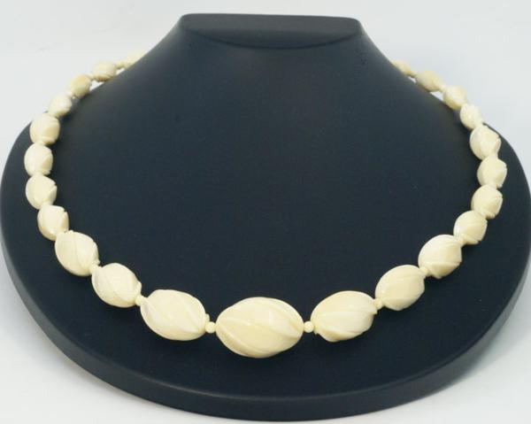 象牙　ネックレス