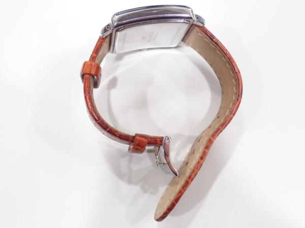 Follifolli フォリフォリ メンズ腕時計 Wt5t017sd スクエア フォリフォリ 売買されたオークション情報 Yahooの商品情報をアーカイブ公開 オークファン Aucfan Com