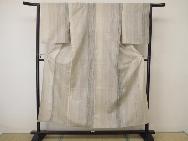 特選！高級着物■紅花紬　新田英行　単衣　縦縞　逸品