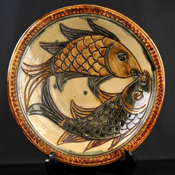 沖縄壷屋焼　魚紋大皿　金城次郎？　幅40cm
