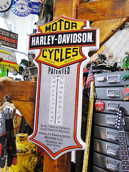 【125794】ガレージに!!ハーレーダビッドソンのサーモメーター