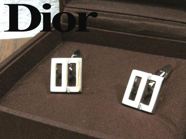 未使用品■ディオール ロゴデザイン カフスボタン シルバー 箱付