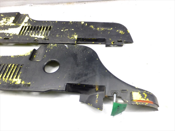 β0516 ホンダ モトコンポ AB12 サイドカバー　カウル