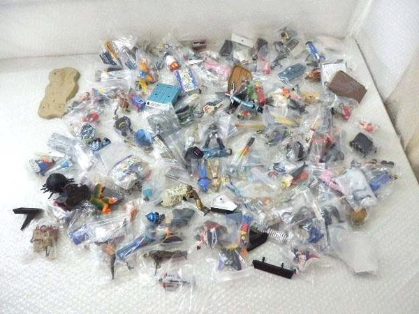 処分フィギュア鉄人28号，バックベアード，ウルトラ怪獣 等[梱0.2]