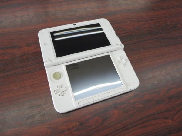 T0622-419★3DSLL本体★ジャンク本体