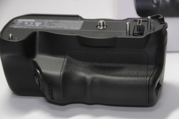 新同 ソニー VG-C99AM α99 バッテリー縦位置グリップ 新着