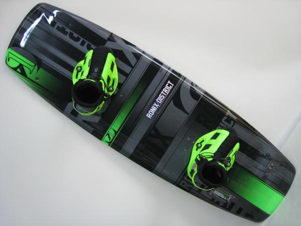 最新2015セット★ ロニックス ★大人気！ RONIX DISTRICT 134cm
