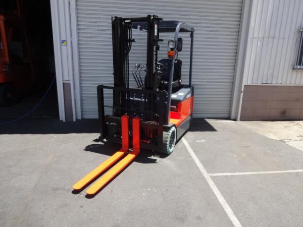 即決H22年 トヨタバッテリーフォークリフト 良質!!@車選び.com