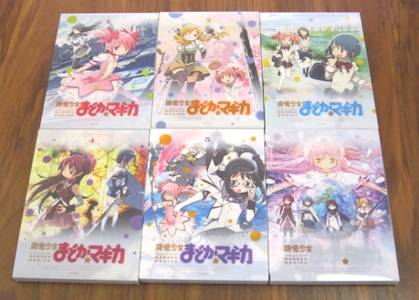中古美品　魔法少女まどか☆マギカ　BD+CD 全6巻セット