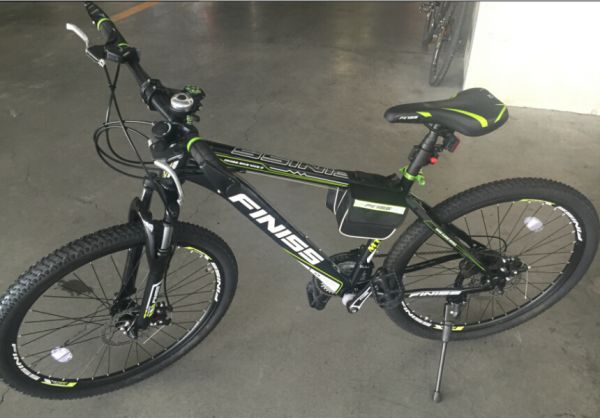 マウンテンバイク26インチ シマノ21段変速