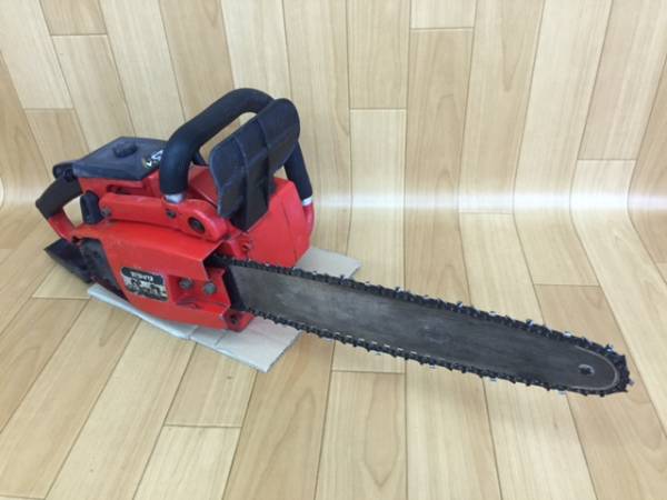 ●M【新ダイワ】 エンジンチェーンソー 39cm E305AV