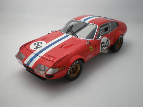 1:18 Ferrari 365 GTB/4 Comp B級品 7500-