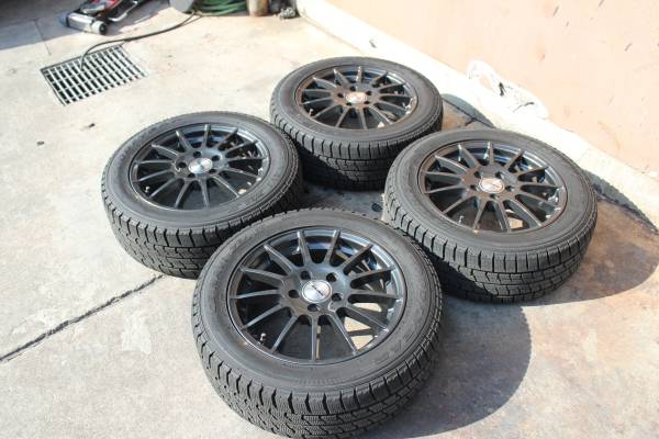 ベンツBクラス16インチホイール　スタッドレスタイヤ_1