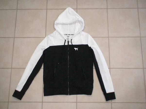 ♪新品未使用Victoria's Secret PINKジップフーディ☆彡