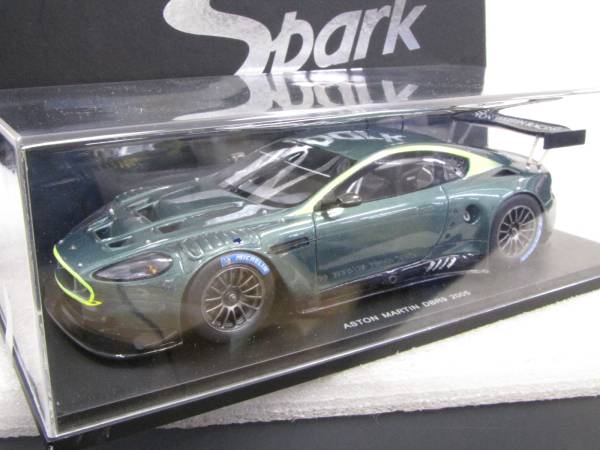 Spark ASTON MARTIN DBR9 2005 アストンマーチン 箱付 1/24