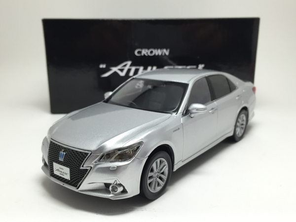 非売品 サンプル 1/30 トヨタ クラウン アスリート シルバー ☆ 【公式