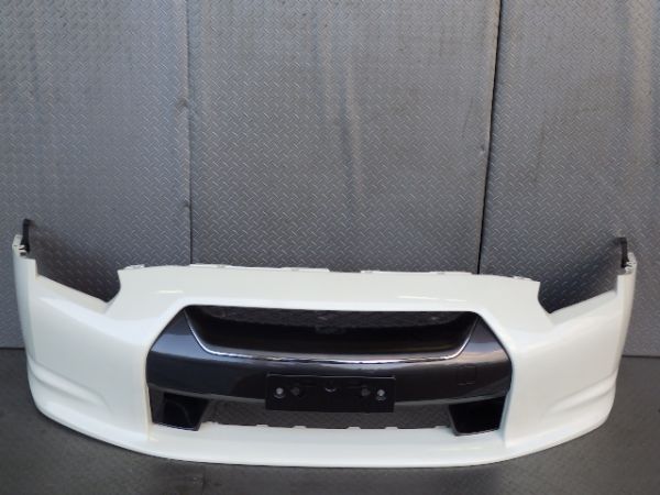 日産純正 R35 GT-R GTR 前期 フロントバンパー 即納 62022-JF00H
